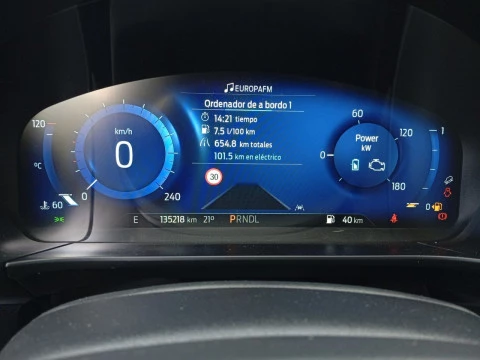 Ford Kuga Titanium 2.5 Duratec FHEV 140kW Auto