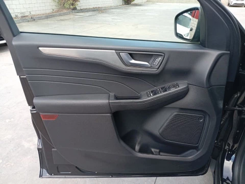 Ford Kuga Titanium 2.5 Duratec FHEV 140kW Auto