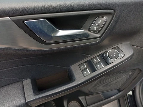 Ford Kuga Titanium 2.5 Duratec FHEV 140kW Auto