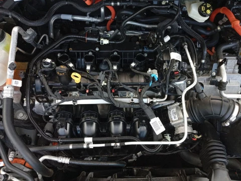 Ford Kuga Titanium 2.5 Duratec FHEV 140kW Auto