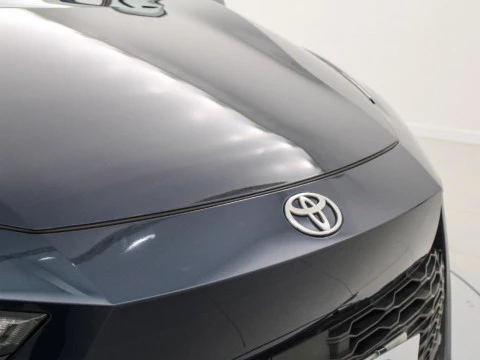 Toyota C-HR CH Toyota C-HR - NG24