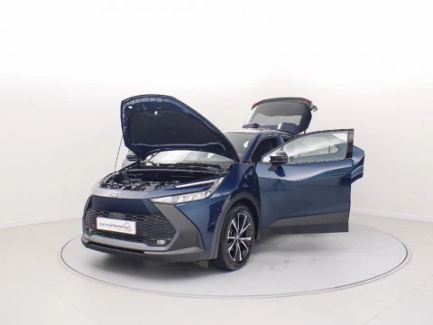 Toyota C-HR CH Toyota C-HR - NG24