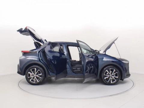 Toyota C-HR CH Toyota C-HR - NG24