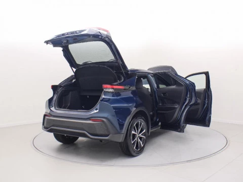 Toyota C-HR CH Toyota C-HR - NG24