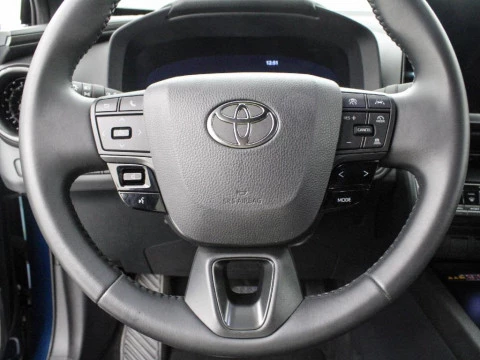 Toyota C-HR CH Toyota C-HR - NG24