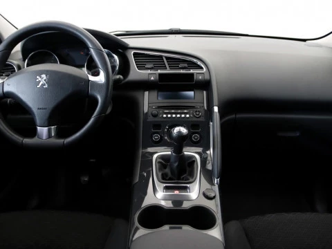 Peugeot 3008 1.6 VTI STYLE 5P