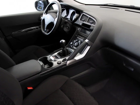 Peugeot 3008 1.6 VTI STYLE 5P