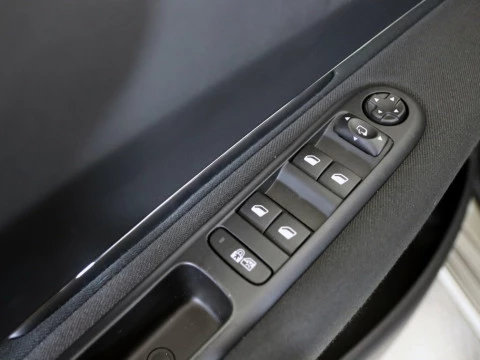 Peugeot 3008 1.6 VTI STYLE 5P