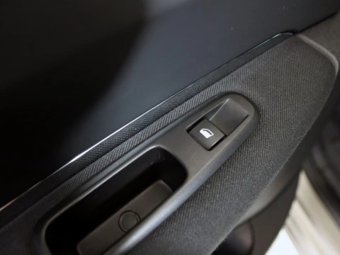 Peugeot 3008 1.6 VTI STYLE 5P