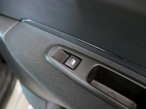 Peugeot 3008 1.6 VTI STYLE 5P