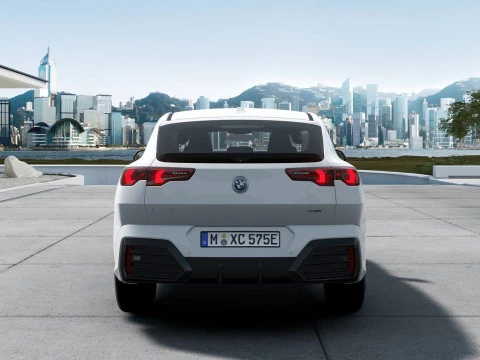 BMW iX2 eDrive20