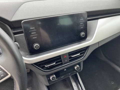 Skoda Kamiq 1.0 TSI 81kW (110CV) Emotion