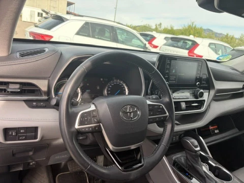 Toyota Highlander 2.5 Advance P. Met. Techo Panorámico