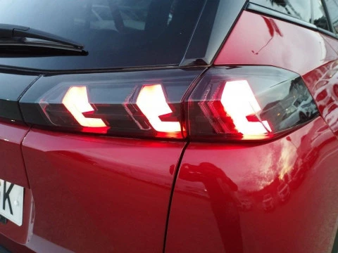 Peugeot 2008 GT Line BlueHDI 130 S&S EAT8