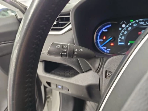 Toyota Rav4 2.5l 220H Advance 4WD