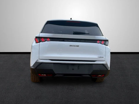 Peugeot 5008 Plug-in Hybrid 1.6 143KW Allure e-DCS7