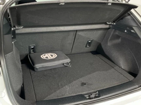 MG4 64kWh Luxury