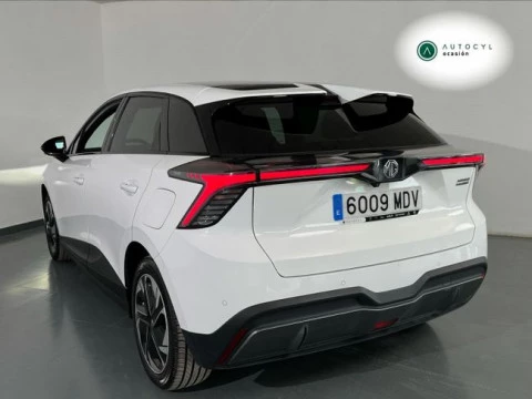 MG4 64kWh Luxury