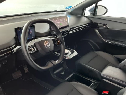 MG4 64kWh Luxury
