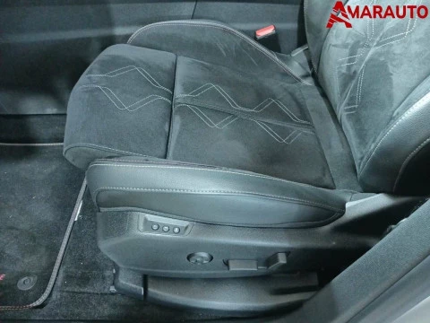 DS 7  E-TENSE 225 PERFORMANCE LINE +