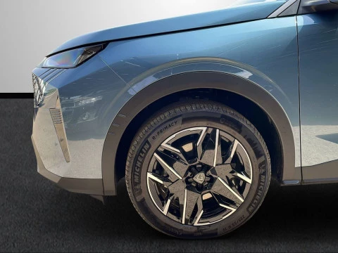 Peugeot 5008 Hybrid 1.2 107KW Allure eDCS6