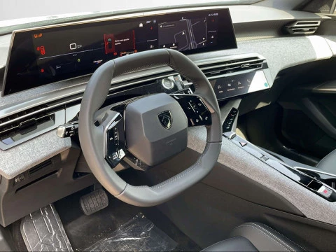 Peugeot 5008 Hybrid 1.2 107KW Allure eDCS6