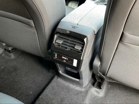 Peugeot 5008 Hybrid 1.2 107KW Allure eDCS6