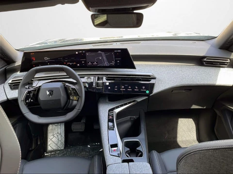 Peugeot 5008 Hybrid 1.2 107KW Allure eDCS6