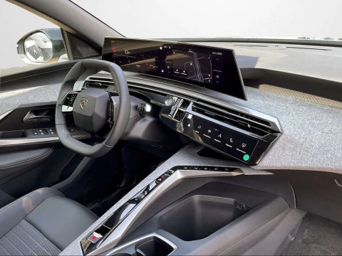 Peugeot 5008 Hybrid 1.2 107KW Allure eDCS6