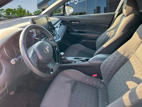 Toyota C-HR 2.0 180H Advance