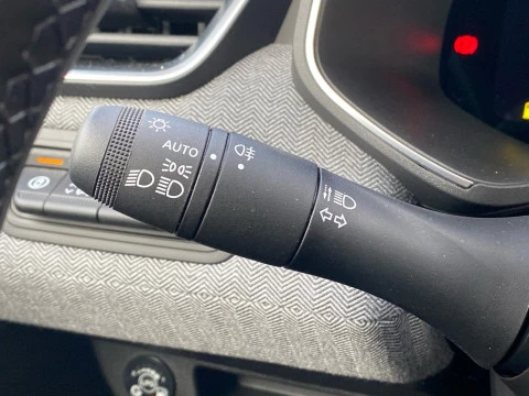 Renault Clio techno Eco-G 100cv (74kW)