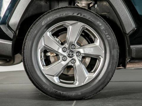 Toyota Rav4 2.5l 220H Advance