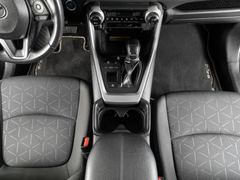 Toyota Rav4 2.5l 220H Advance