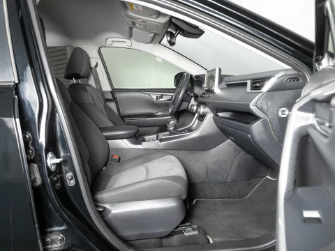 Toyota Rav4 2.5l 220H Advance