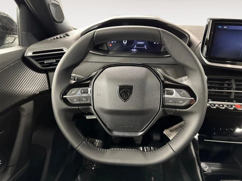 Peugeot 2008 Allure Gasolina 100 S&S 6 Vel. MAN