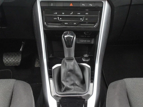 Volkswagen T-Roc 1.5 TSI DSG LIFE 150CV 5P