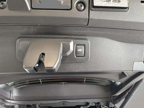 Mitsubishi Eclipse Cross BEV 87KWH KAITEKI 220 5P