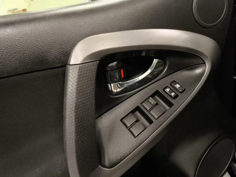 Toyota Rav4 2.2 D-4D Advance 4x2 110 kW (150 CV)