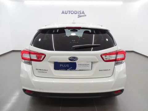 Subaru Impreza 1.6iS CVT Lineartronic Executive AWD