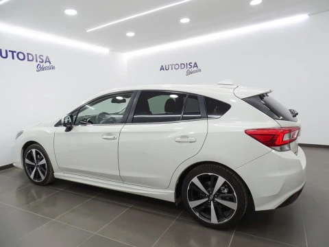 Subaru Impreza 1.6iS CVT Lineartronic Executive AWD
