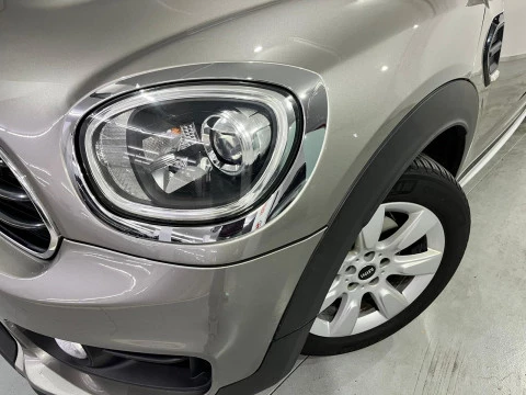 MINI Countryman COOPER COUNTRYMAN
