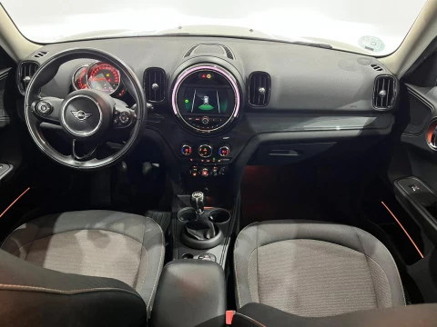 MINI Countryman COOPER COUNTRYMAN