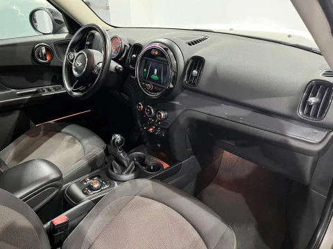 MINI Countryman COOPER COUNTRYMAN