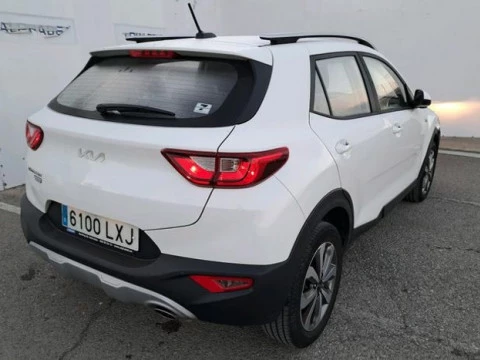Kia Stonic 1.0 T-GDi 74kW (100CV) MHEV iMT Concept