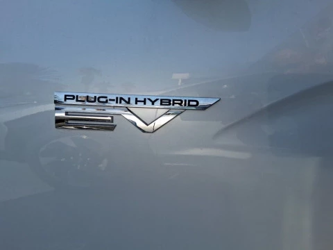 Mitsubishi Eclipse Cross PHEV Kaiteki 4WD