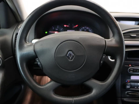 Renault LAGUNA 1.9 DIESEL 120 5P