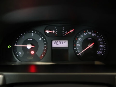 Renault LAGUNA 1.9 DIESEL 120 5P