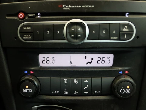 Renault LAGUNA 1.9 DIESEL 120 5P