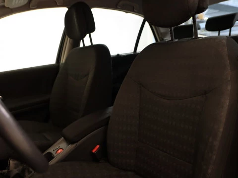 Renault LAGUNA 1.9 DIESEL 120 5P