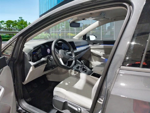 Volkswagen Golf Life 2.0 TDI 85kW (115CV)